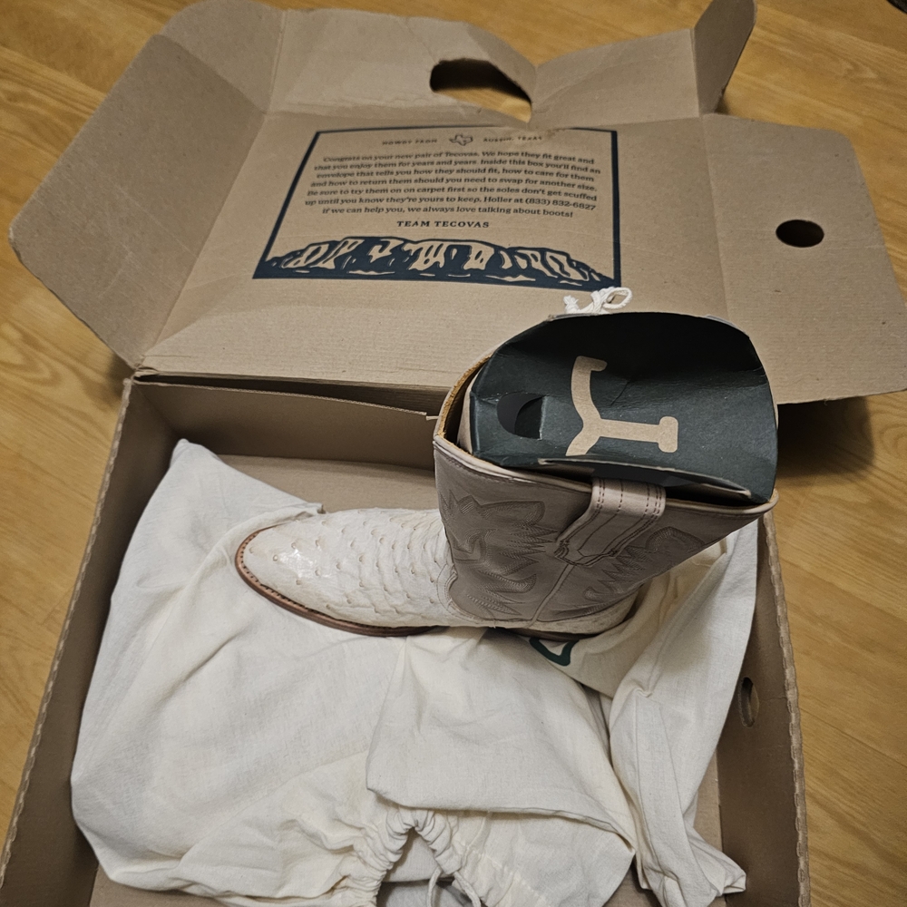 Tecovas Men's Cream Western Boots